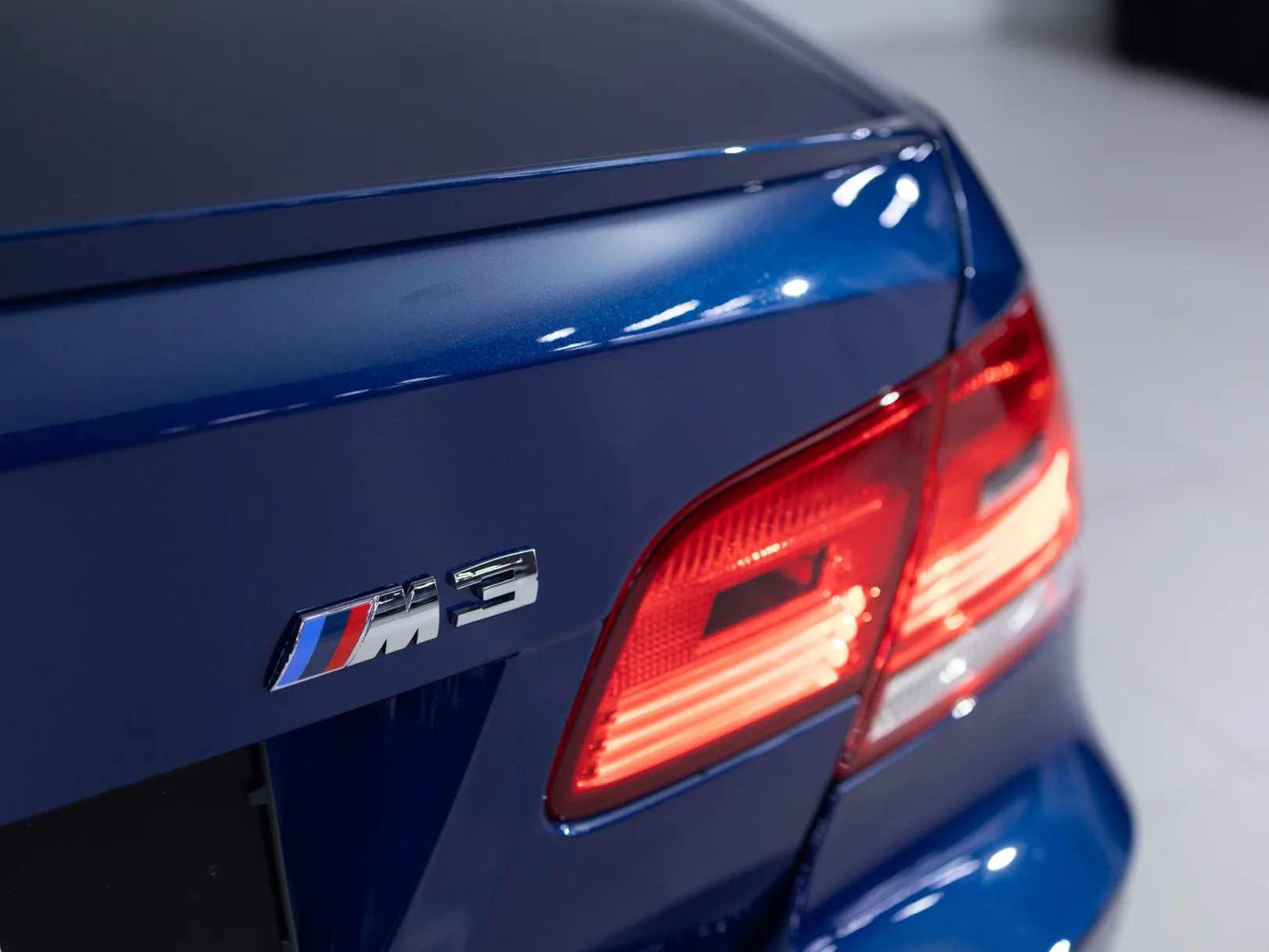 BMW M3 IV (E90), 2009 — экстерьер, фото 36