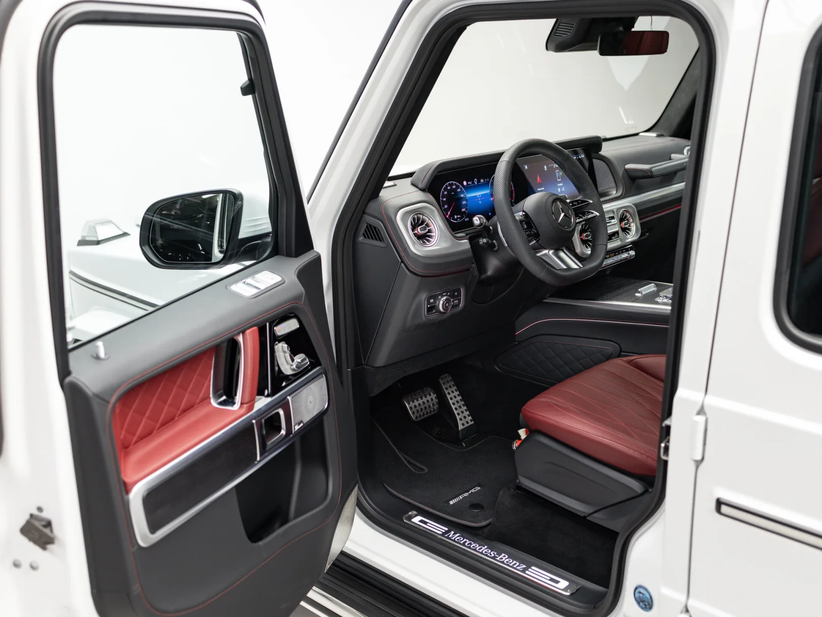 Mercedes-Benz G-Класс G 450 d AMG Line III (W465) Рестайлинг, 2026 — экстерьер, фото 7