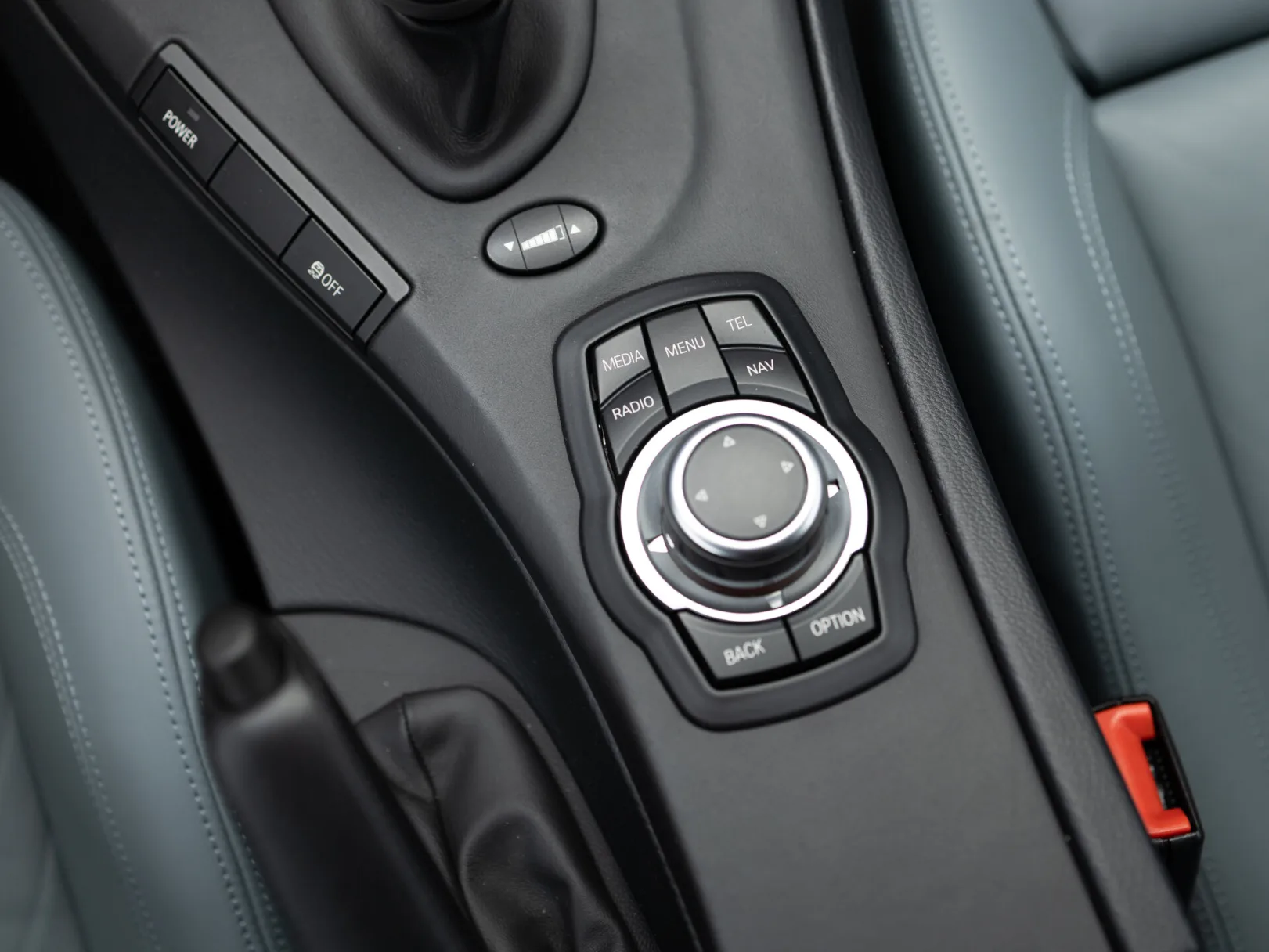 BMW M3 IV (E90), 2013 — экстерьер, фото 22