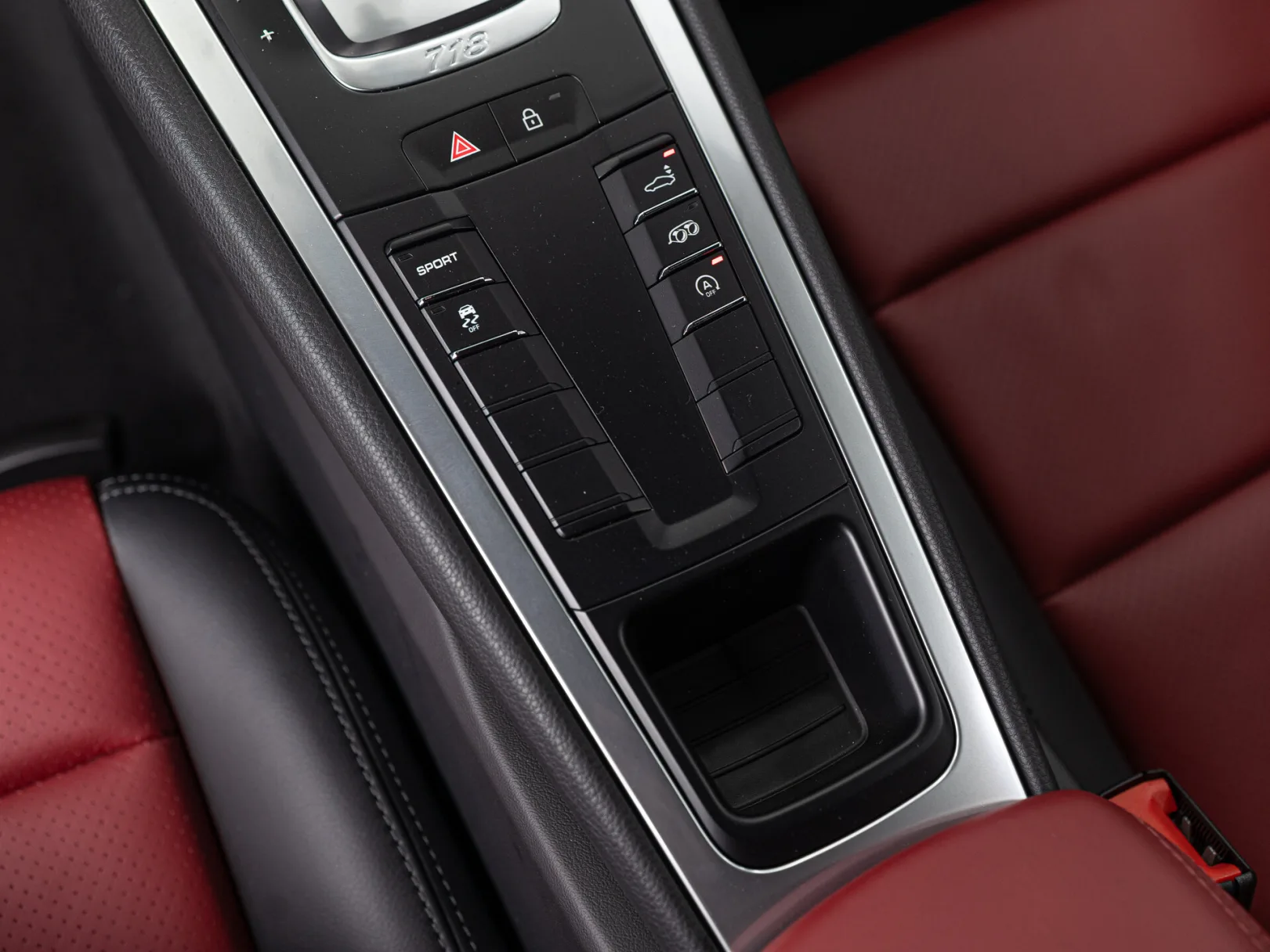 Porsche Cayman 718 Cayman III 718 (982), 2025 — экстерьер, фото 18