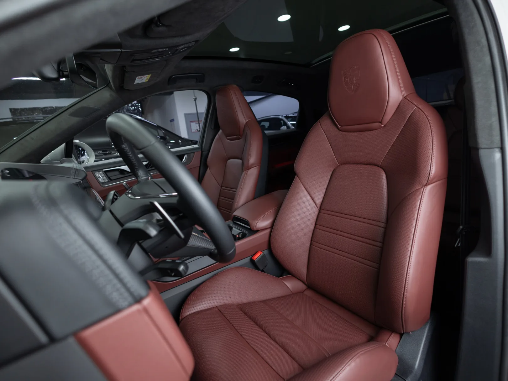 Porsche Cayenne GTS Coupé III Рестайлинг, 2025 — экстерьер, фото 10