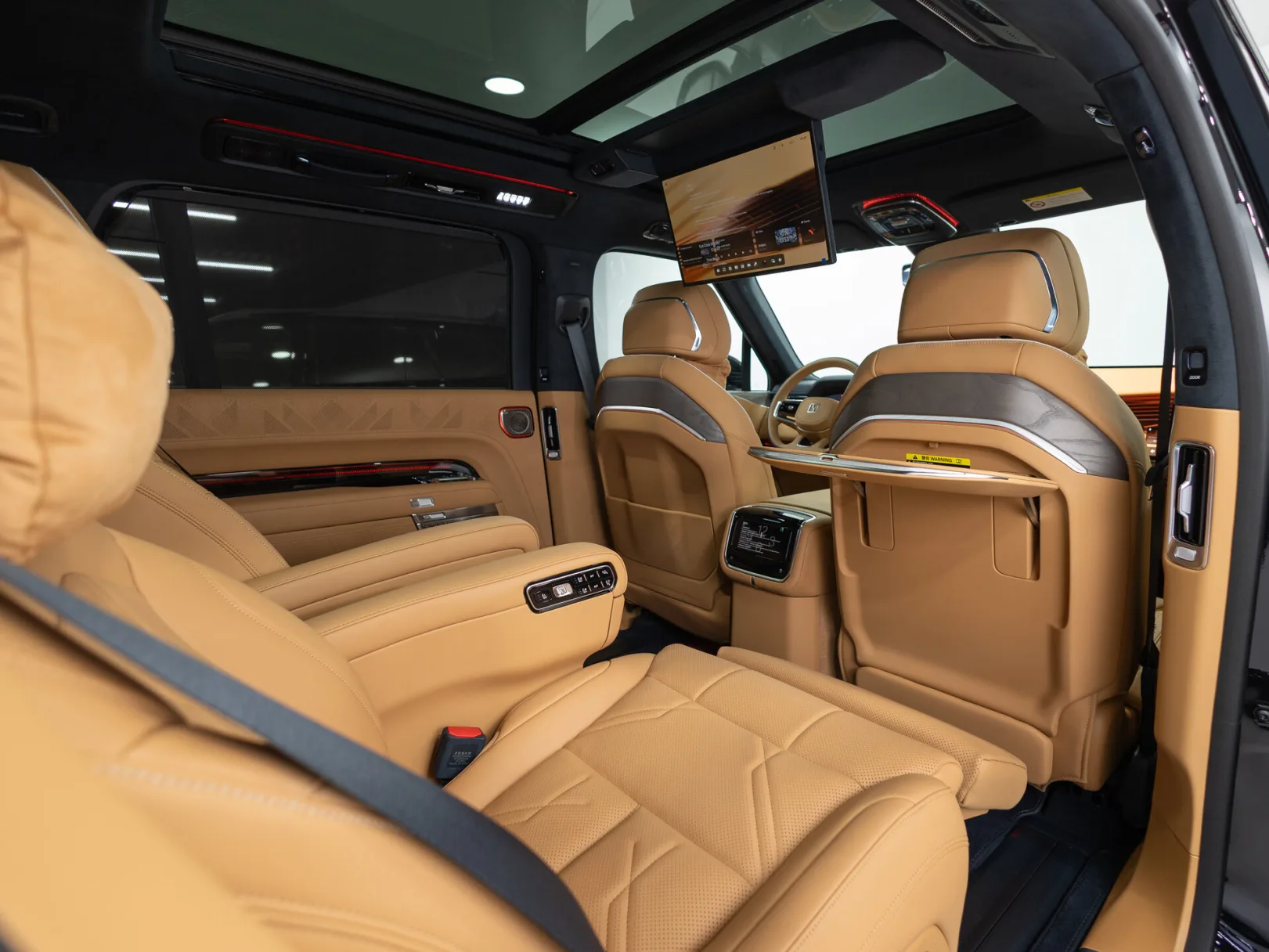 Zeekr 9X Max (6 seats) I, 2025 — экстерьер, фото 37