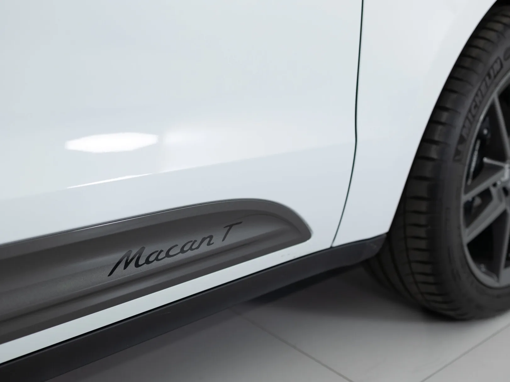 Porsche Macan T I Рестайлинг 2, 2024 — экстерьер, фото 27