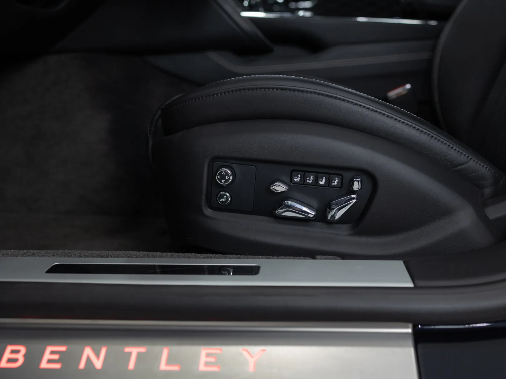 Bentley Flying Spur Individual III, 2021 — экстерьер, фото 11