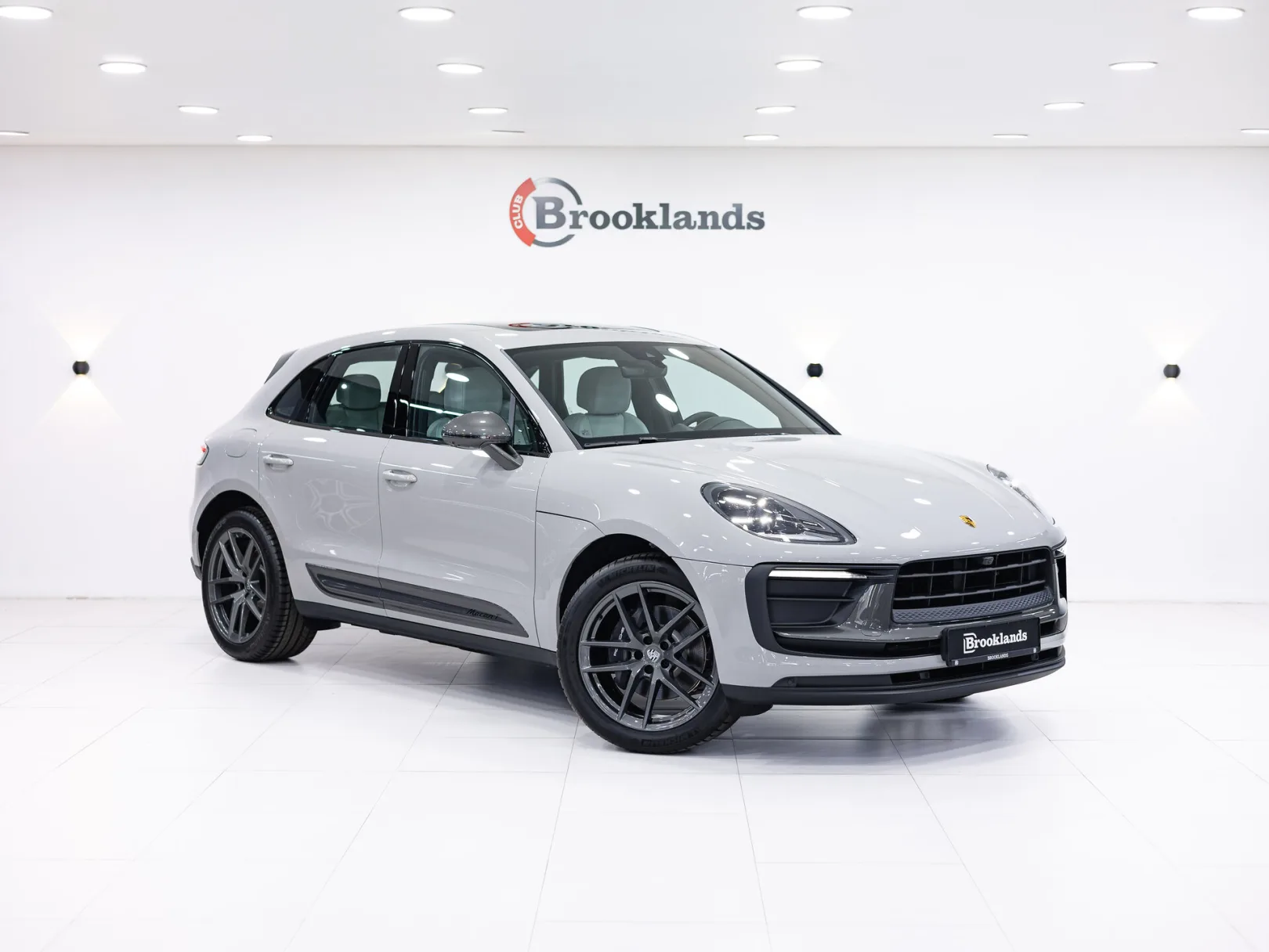 Porsche Macan T I Рестайлинг 2, 2024 — экстерьер, фото 3