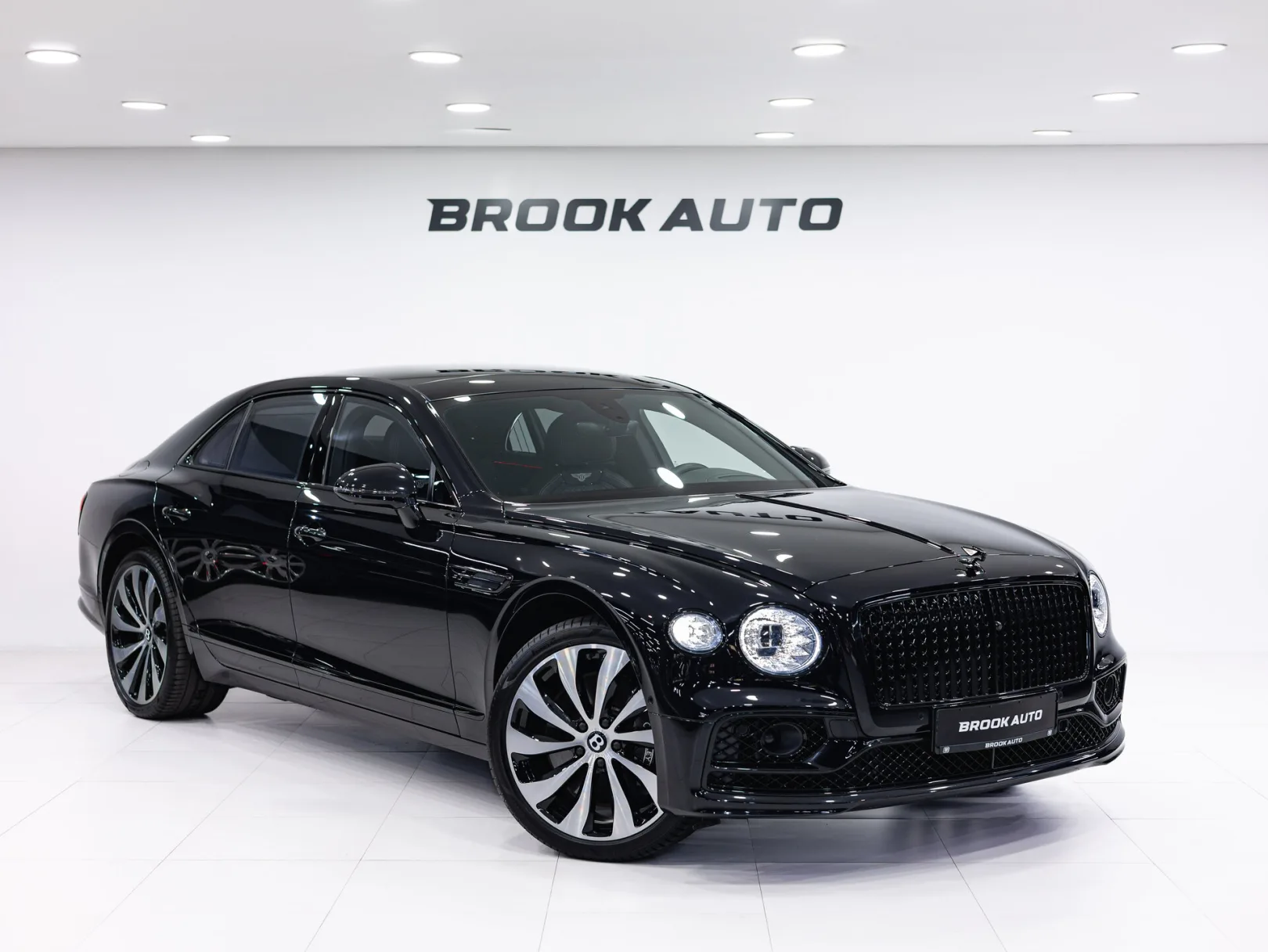 Bentley Flying Spur Individual III, 2021 — экстерьер, фото 3
