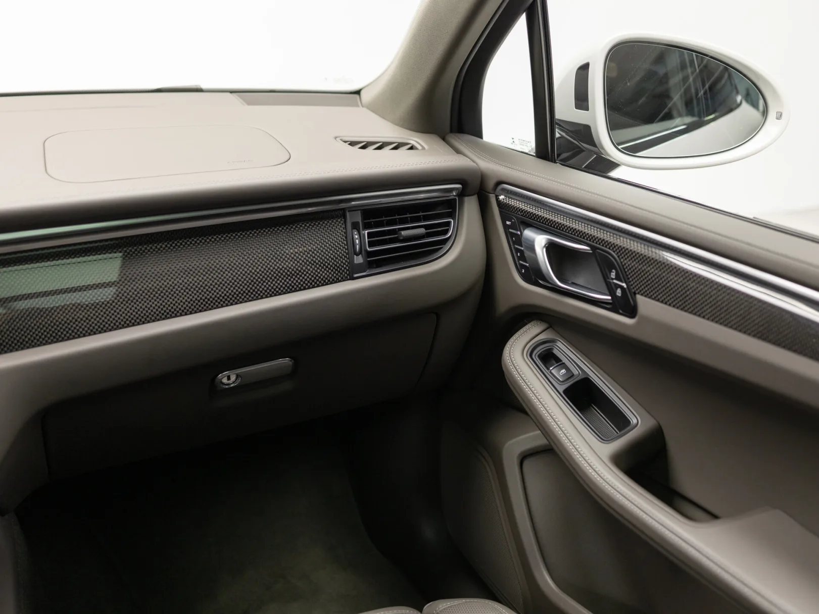 Porsche Macan I Рестайлинг, 2019 — экстерьер, фото 21