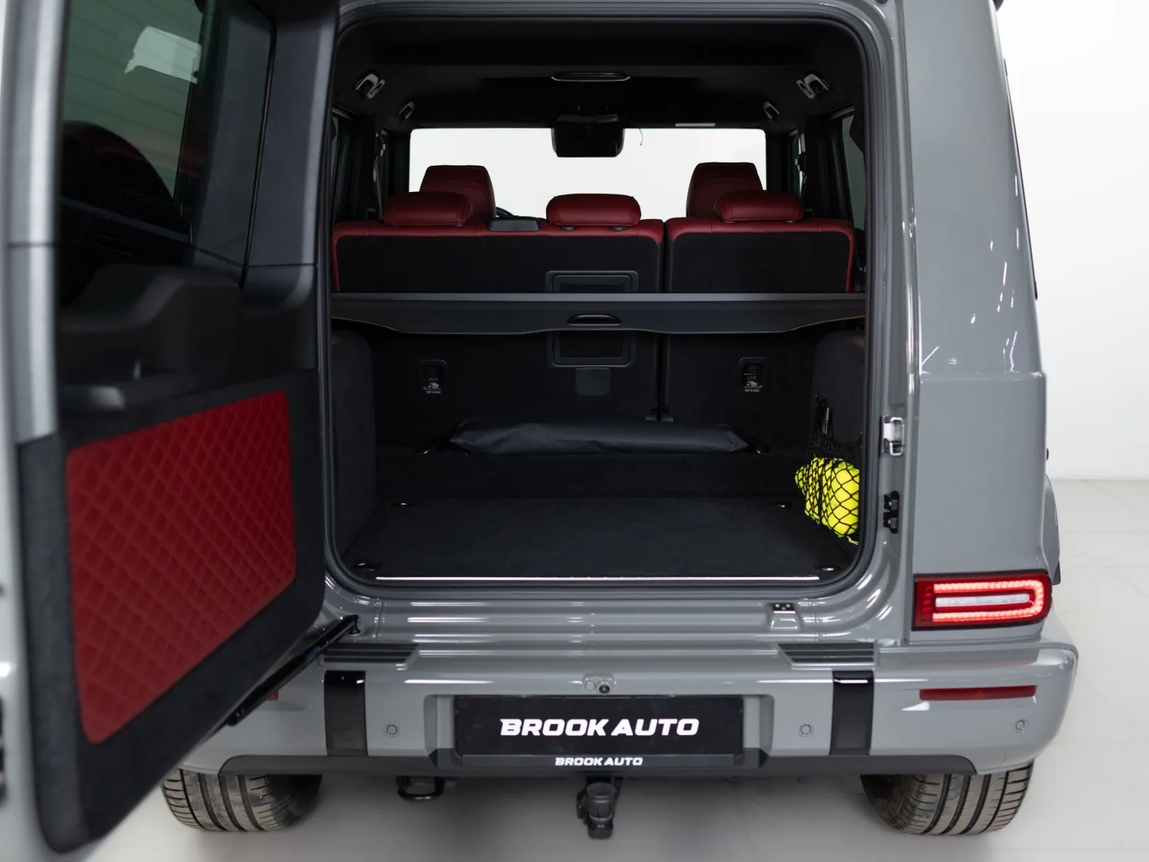 Mercedes-Benz G-Класс G 450 d AMG Line III (W465) Рестайлинг, 2025 — экстерьер, фото 34