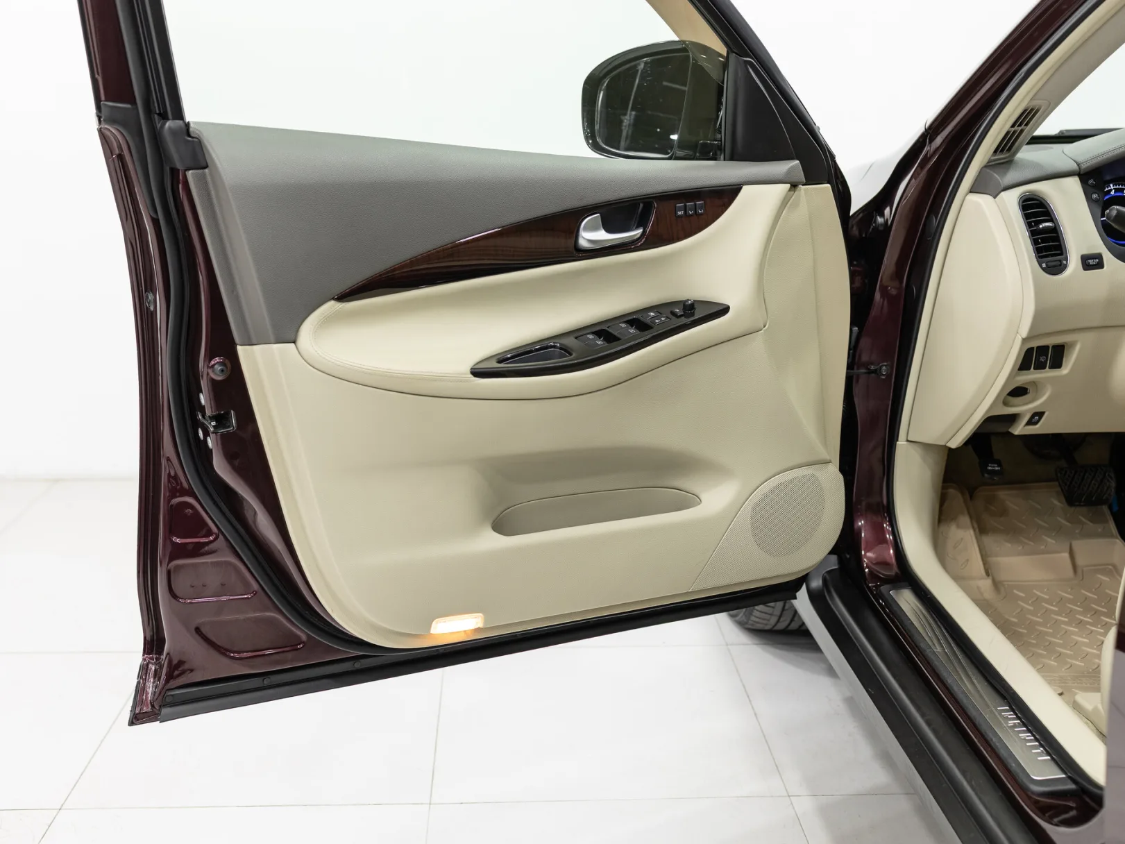 Infiniti EX Hi-tech I (J50), 2013 — экстерьер, фото 8