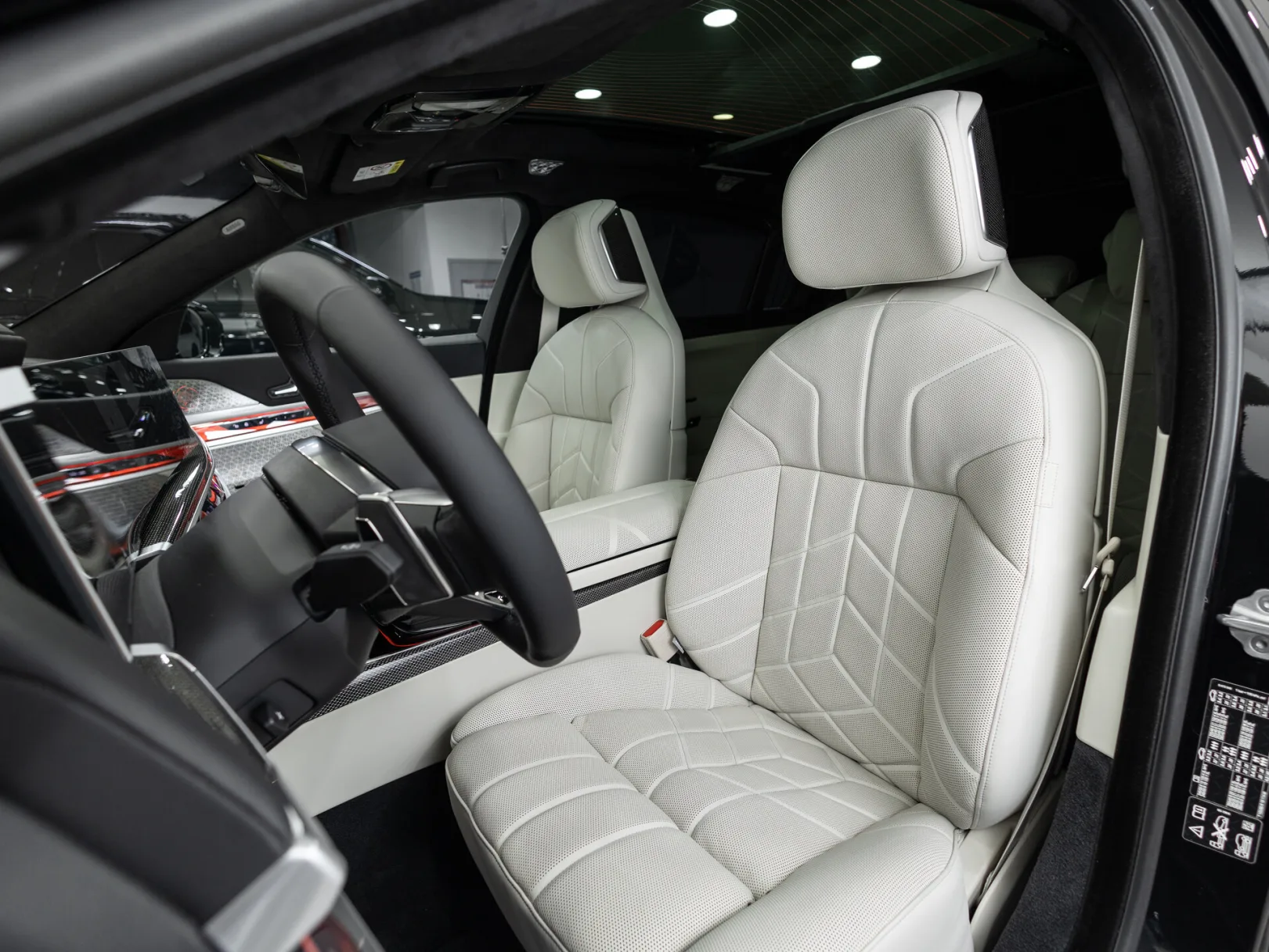 BMW 7 серии 740d xDrive M Sport Pro VII (G70), 2025 — экстерьер, фото 11