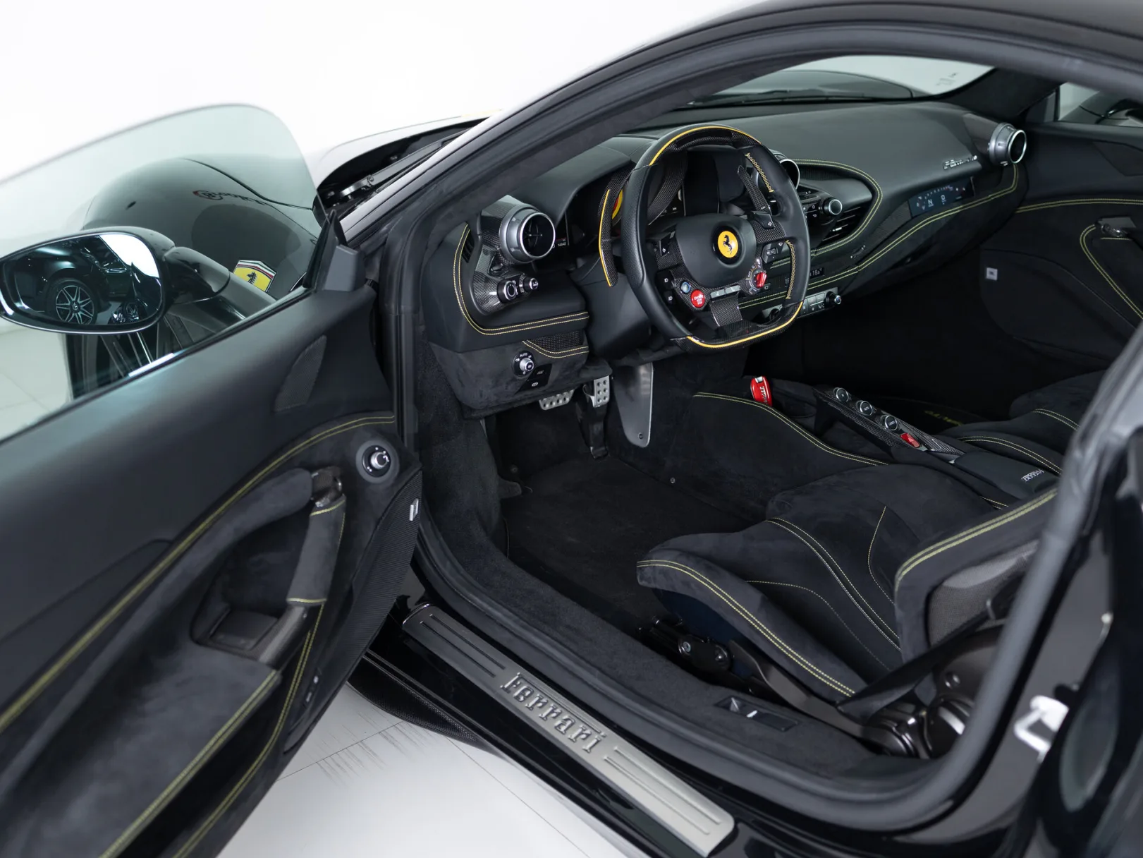 Ferrari F8 Individual I, 2021 — экстерьер, фото 7