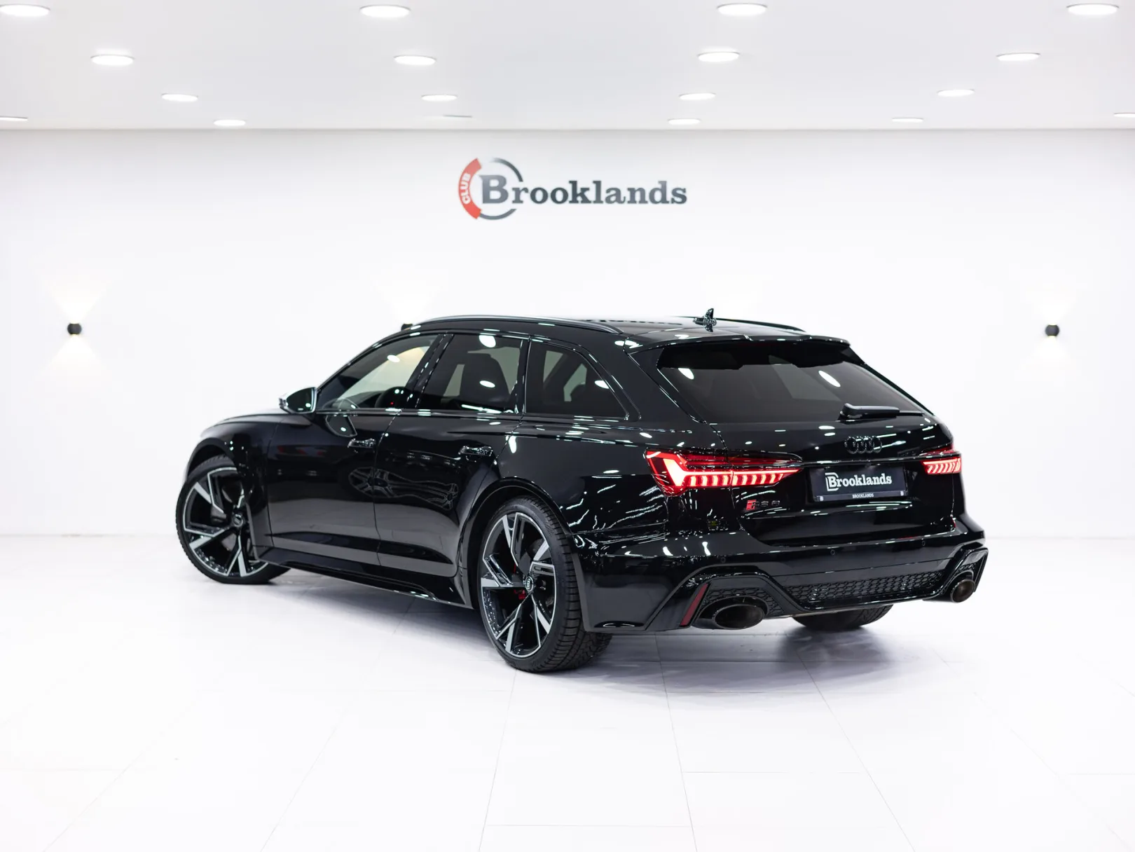 Audi RS 6 TFSI quattro IV (C8), 2020 — экстерьер, фото 6