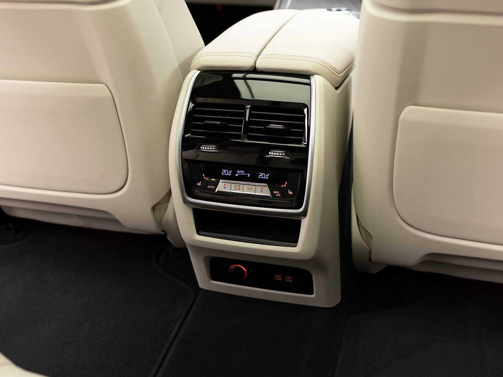 BMW X7 xDrive40d M Sport Pro I (G07) Рестайлинг, 2025 — экстерьер, фото 30