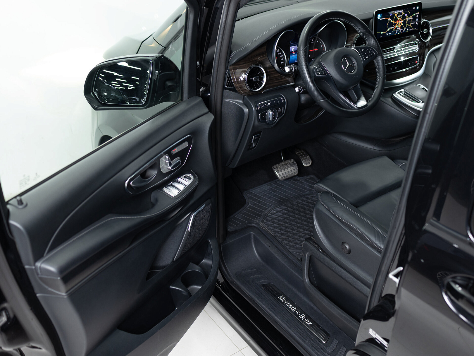 Mercedes-Benz V-Класс V300 d Avantgarde экстра длинный III (W447) Рестайлинг, 2022 — экстерьер, фото 14