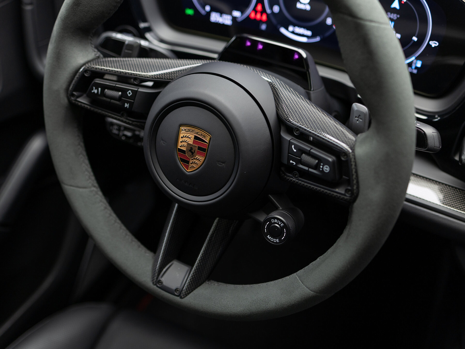 Porsche Cayenne GTS Coupé III Рестайлинг, 2026 — экстерьер, фото 17