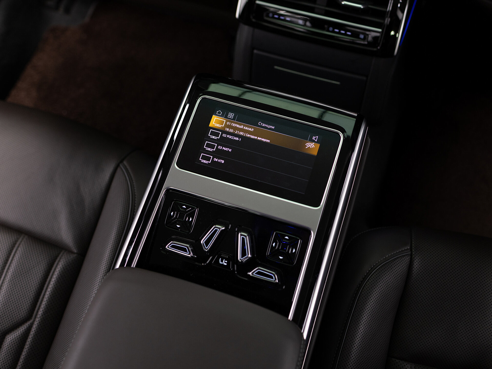 Audi A8 50 TDI quattro tiptronic IV (D5) Рестайлинг, 2022 — экстерьер, фото 30