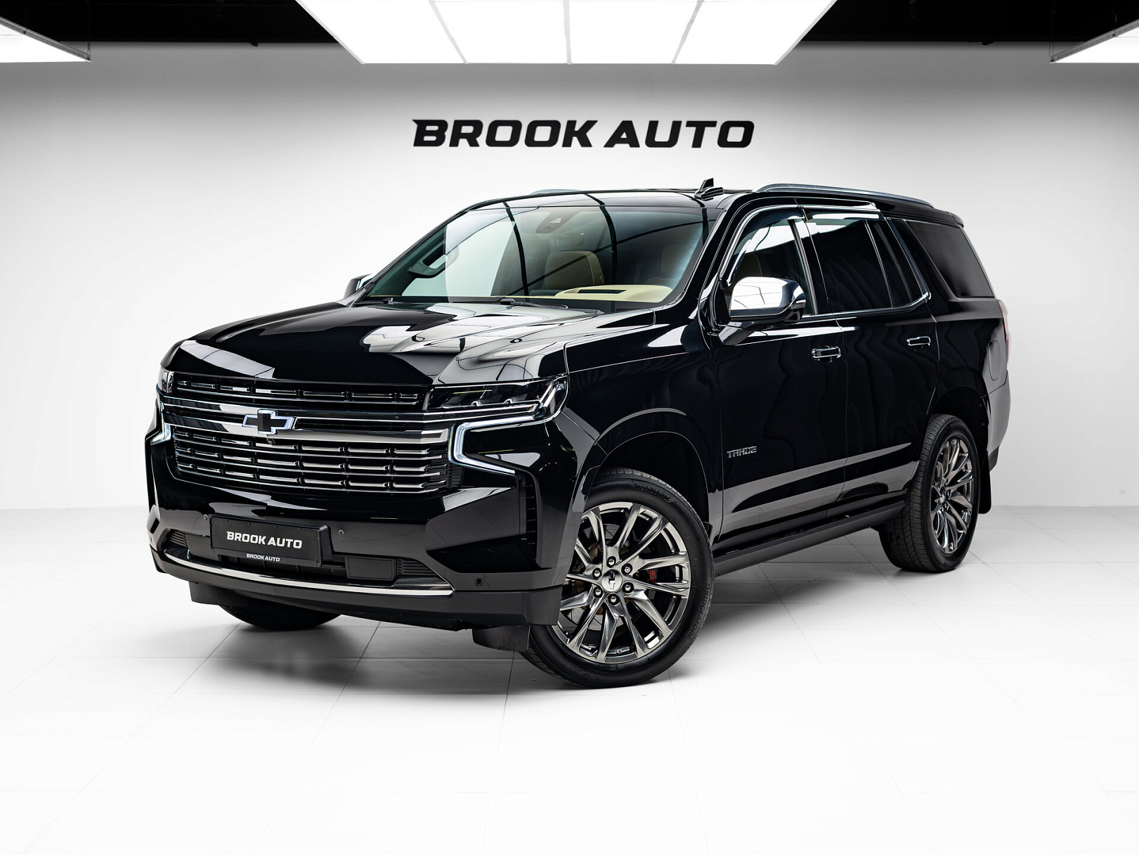 Chevrolet Tahoe Premier V, 2022 — экстерьер, фото 1