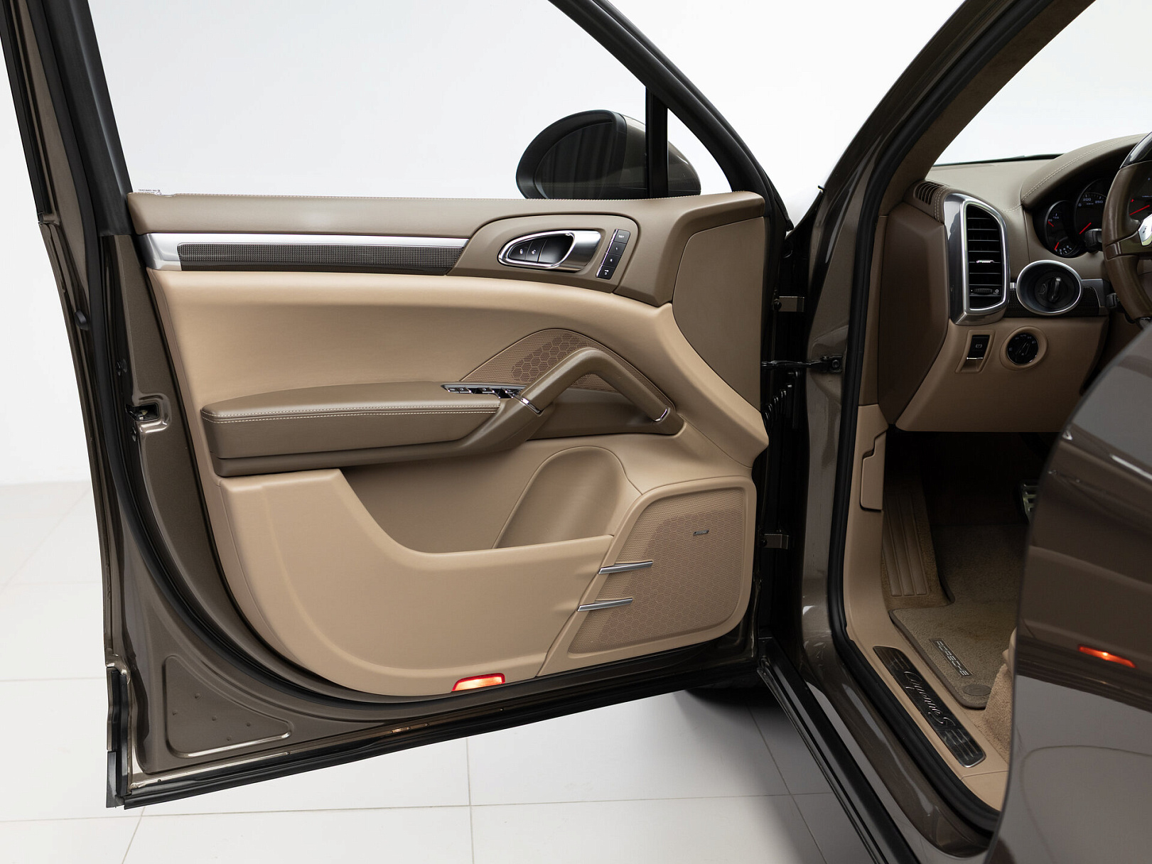 Porsche Cayenne S Tiptronic II (958), 2012 — экстерьер, фото 8