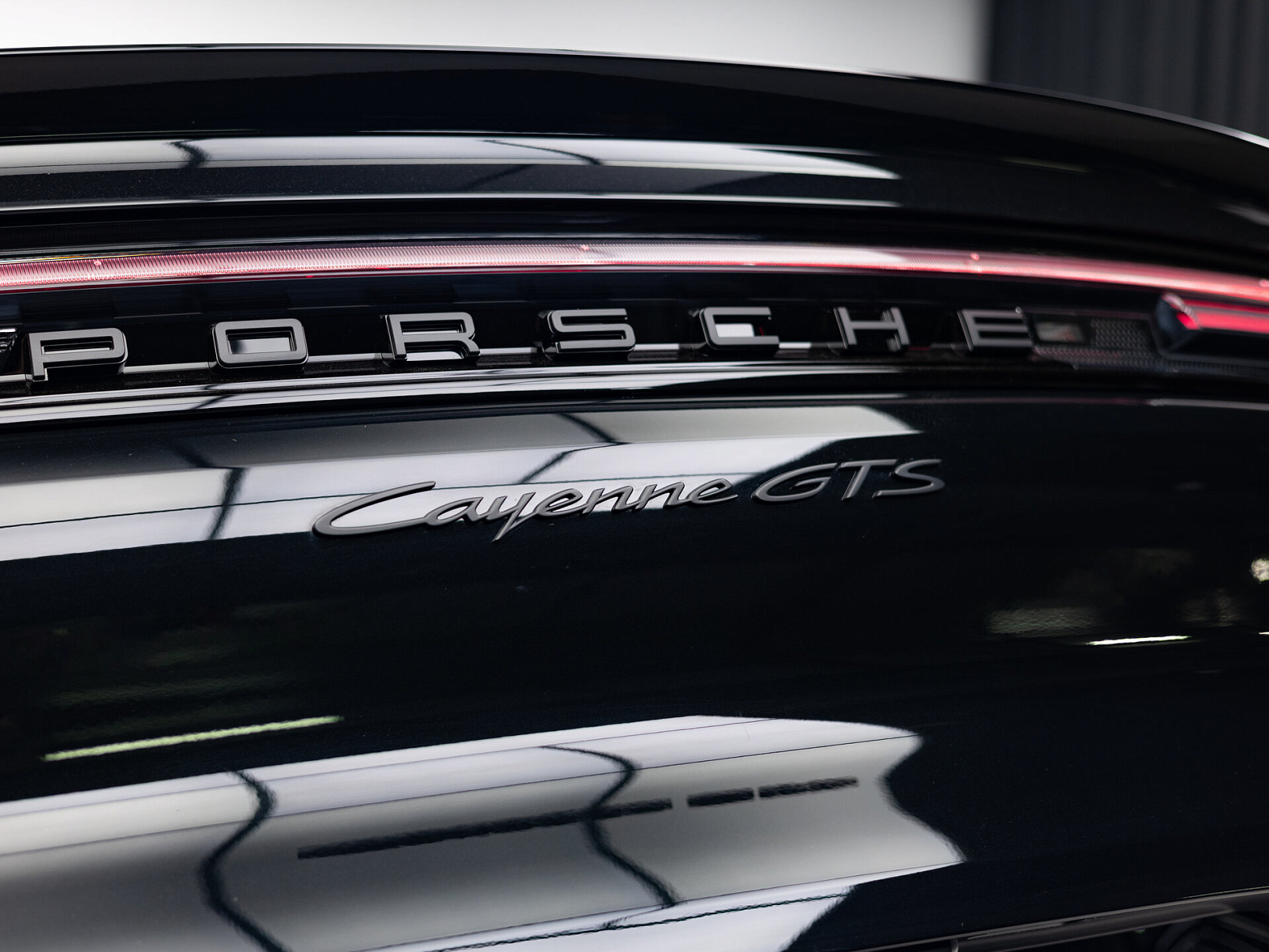 Porsche Cayenne GTS Coupé III Рестайлинг, 2026 — экстерьер, фото 39