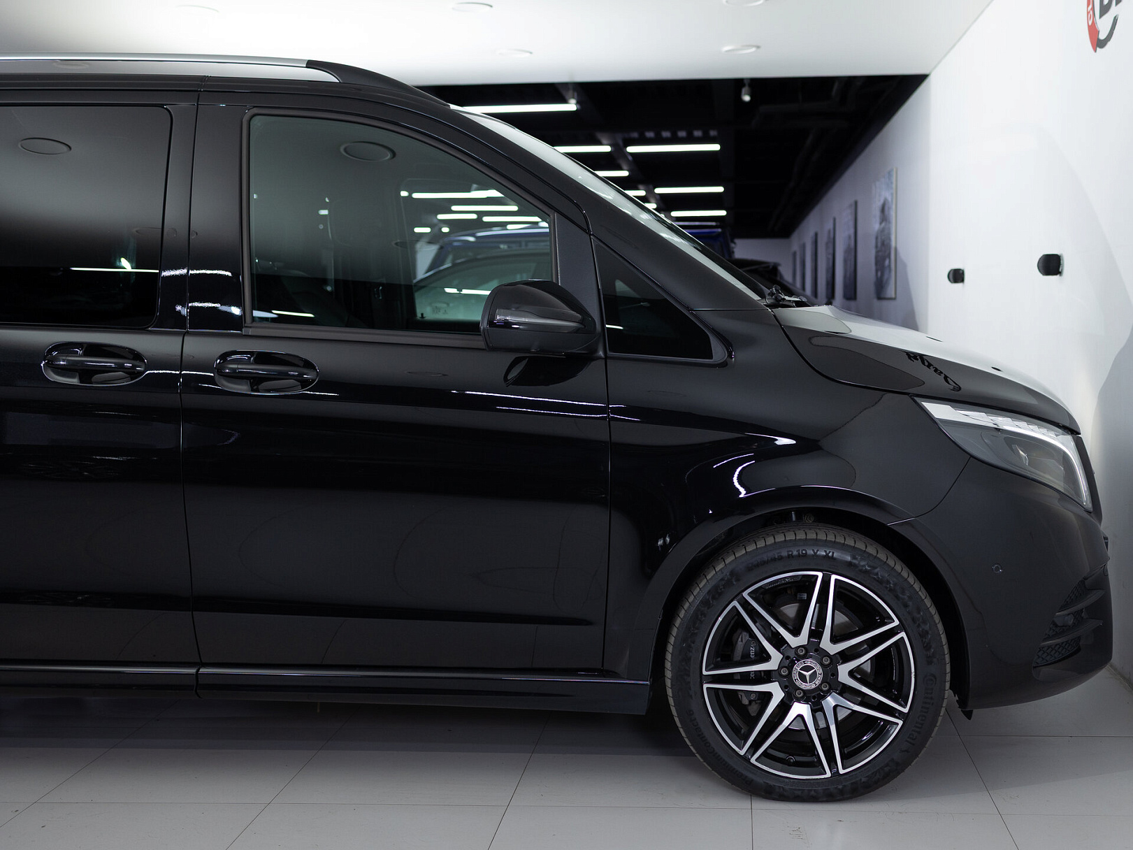 Mercedes-Benz V-Класс V300 d Avantgarde экстра длинный III (W447) Рестайлинг, 2022 — экстерьер, фото 24