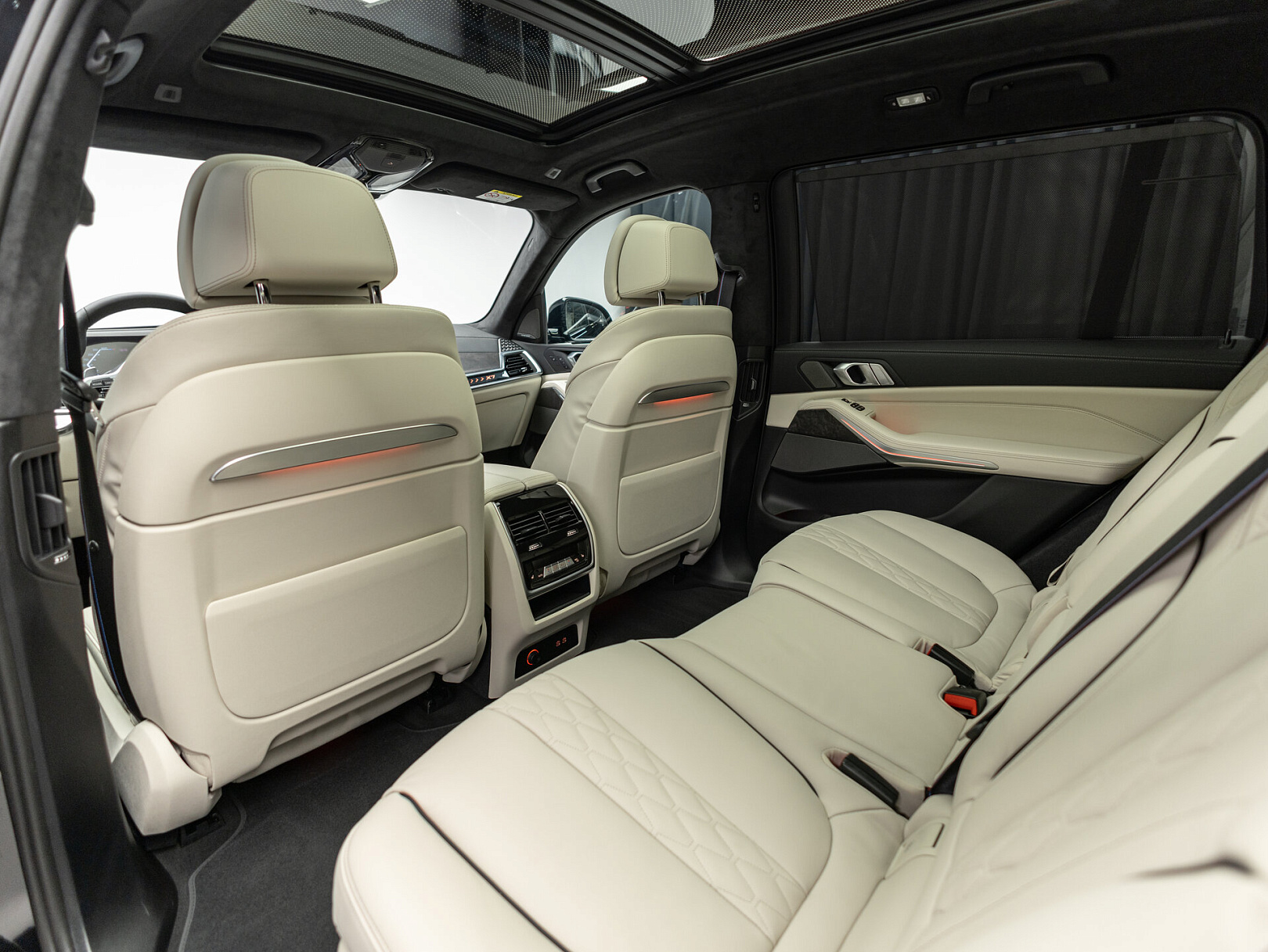 BMW X7 xDrive40d M Sport Pro I (G07) Рестайлинг, 2025 — экстерьер, фото 28
