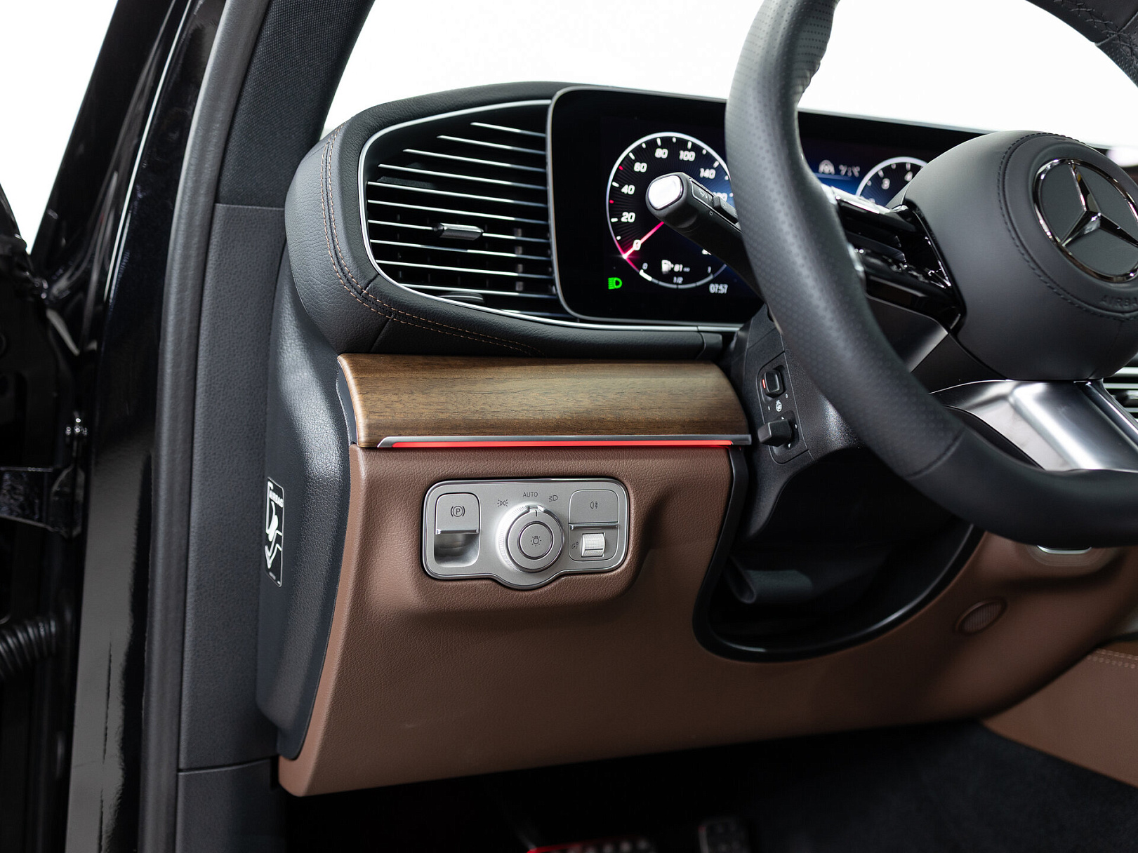 Mercedes-Benz GLS 450 4MATIC II (X167) Рестайлинг, 2025 — экстерьер, фото 14