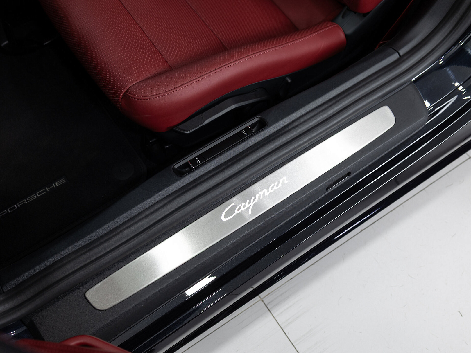Porsche Cayman 718 Cayman Style Edition III 718 (982), 2025 — экстерьер, фото 11