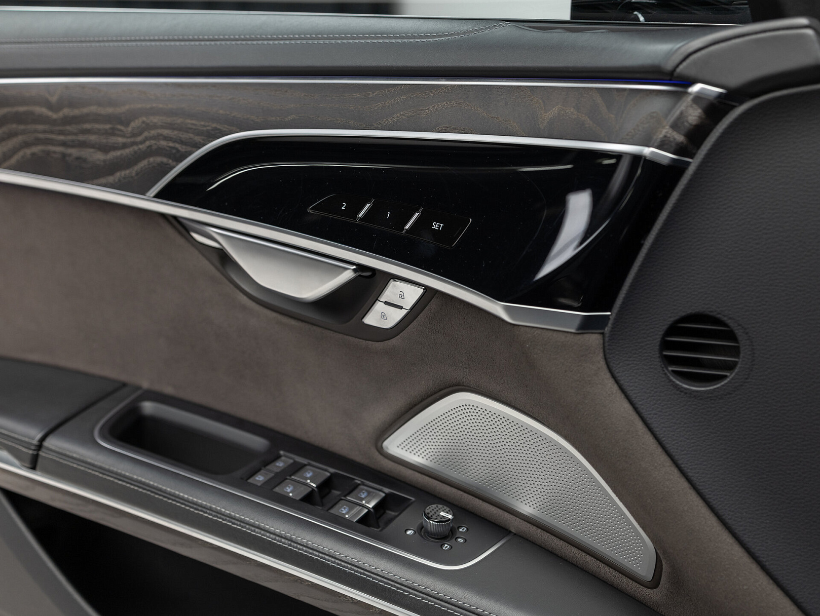 Audi A8 50 TDI quattro tiptronic IV (D5) Рестайлинг, 2022 — экстерьер, фото 8
