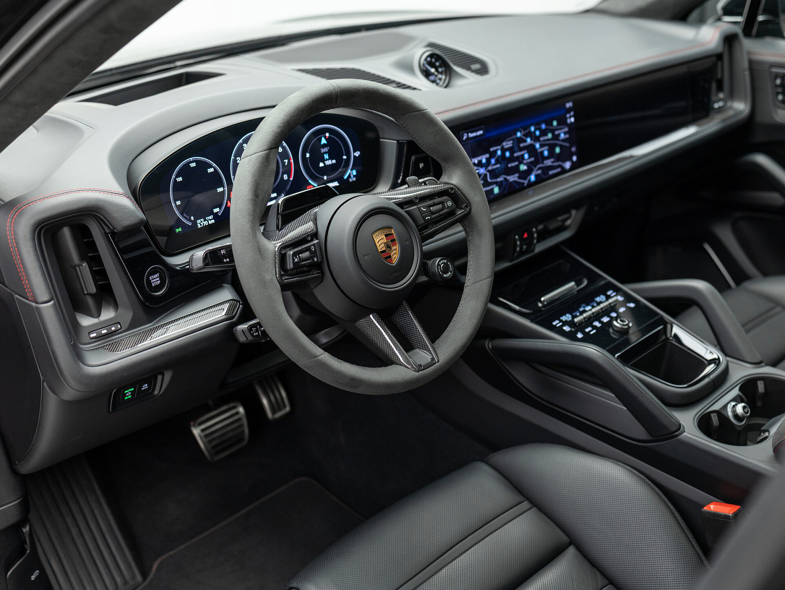 Porsche Cayenne GTS Coupé III Рестайлинг, 2026 — экстерьер, фото 11