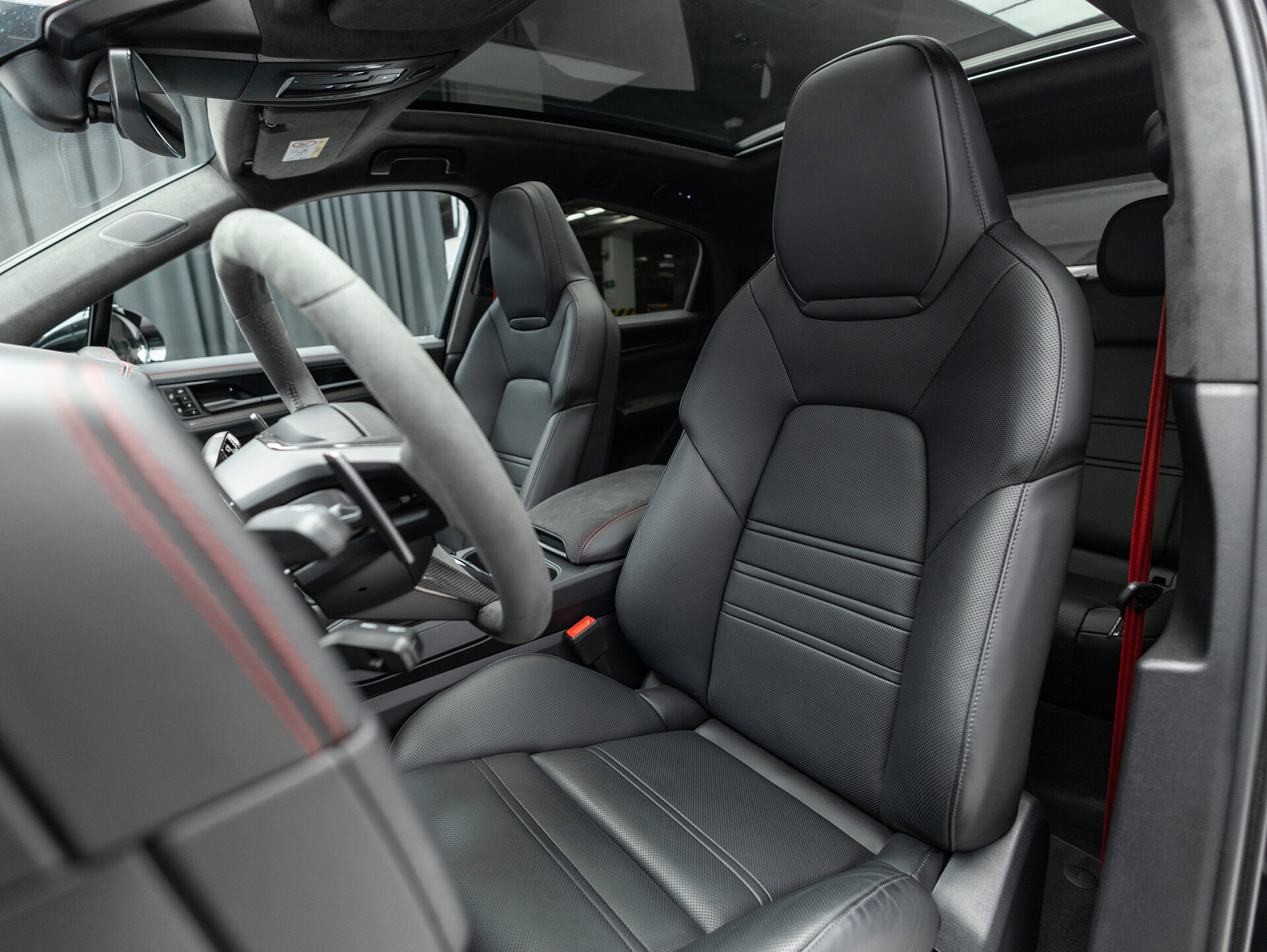 Porsche Cayenne GTS Coupé III Рестайлинг, 2026 — экстерьер, фото 12