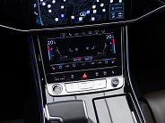 Audi A8 50 TDI quattro tiptronic IV (D5) Рестайлинг, 2022 — экстерьер, фото 18